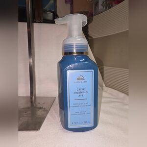 White Barn Blue Crisp Morning Air Soap